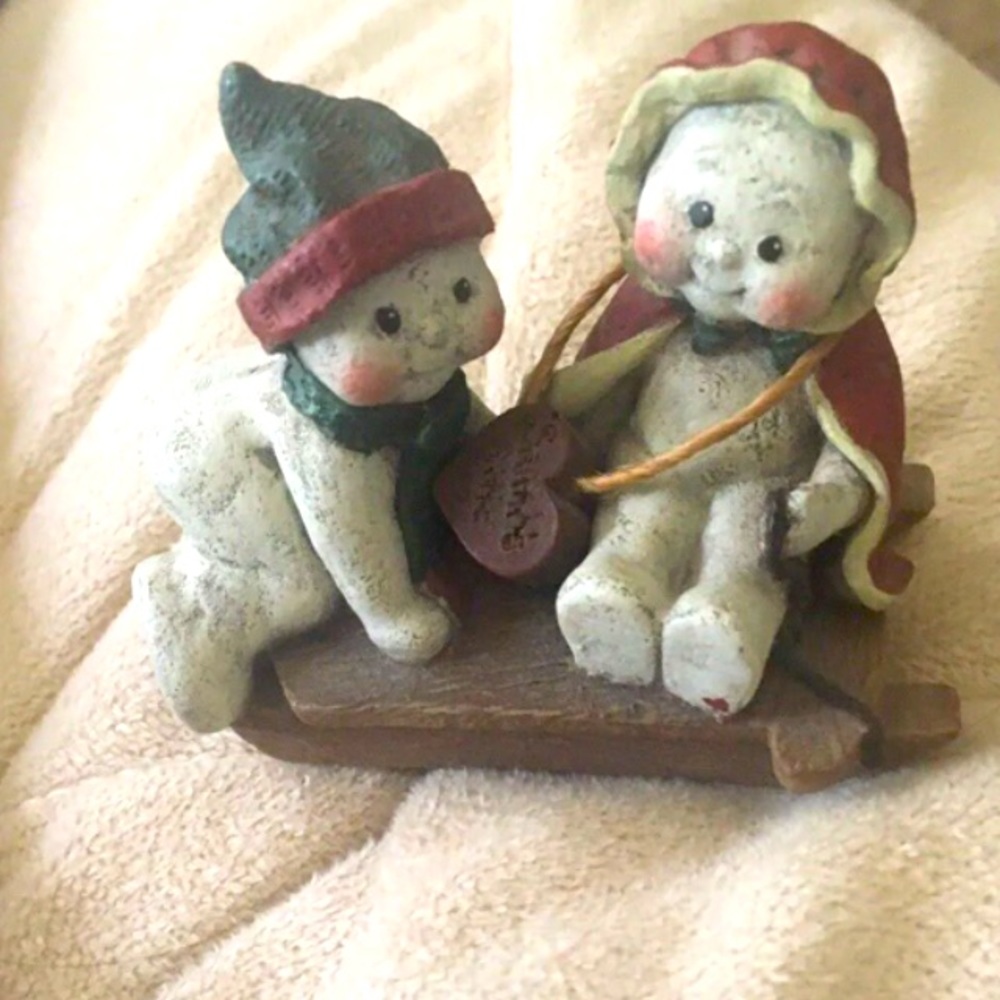 1991 Sarah's Attic Forever Frolicing Friends #4632 Figurine 2 1/2".